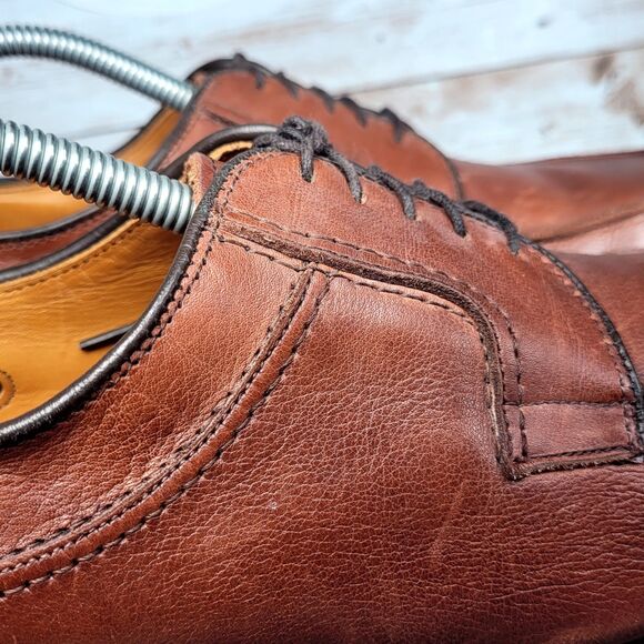 Allen Edmonds Men's Size 9 STOCKBRIDGE Brown Leather Lace Up Derby Shoes - Picture 2 of 16